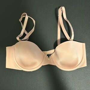 Victoria's Secret 32B nude bra